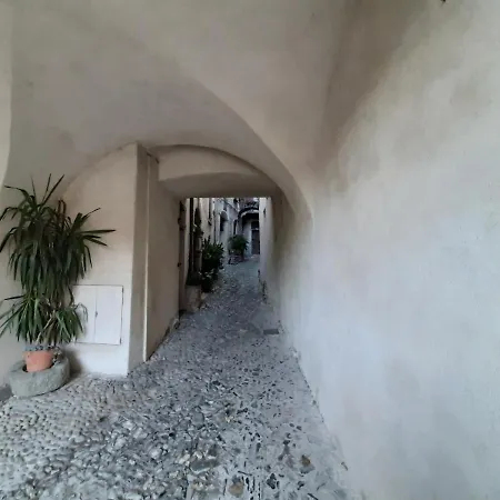Castle Apartment *