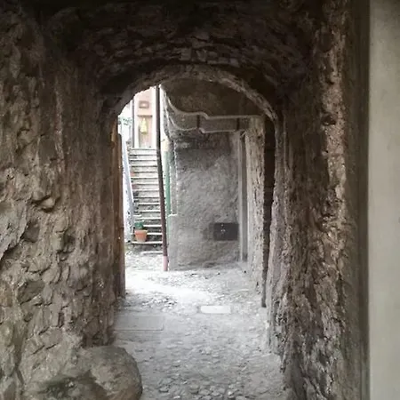 Castle Lierna