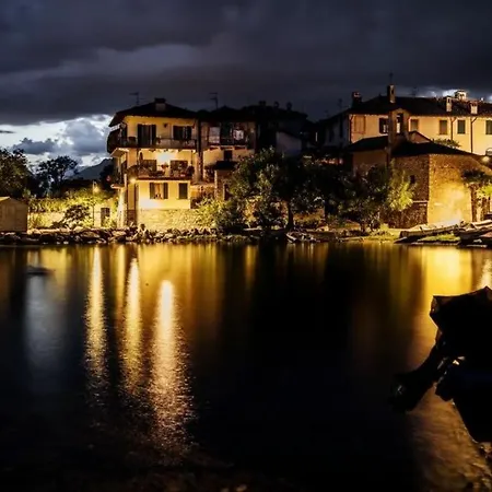 Castle * Lierna